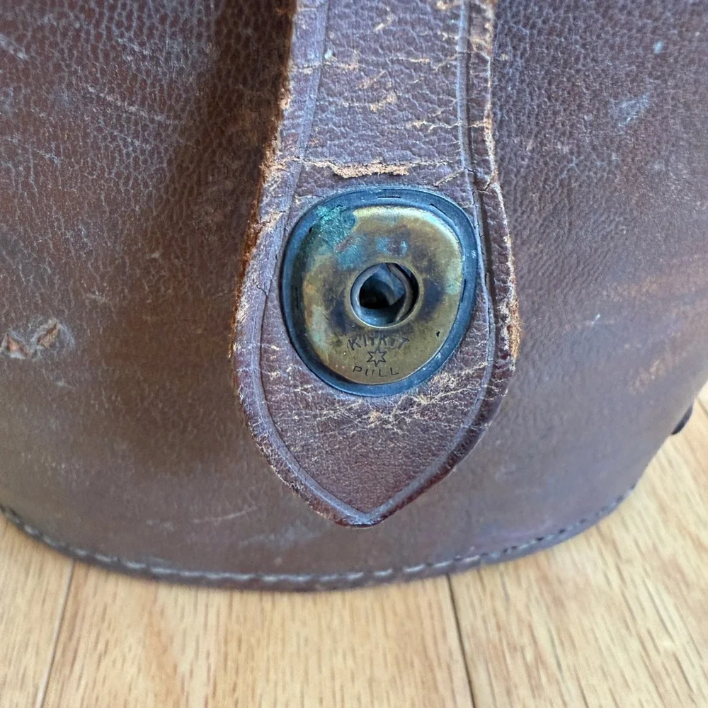 WWII Vintage Universal Camera Corp M17 Binoculars with Leather‎ Carrying Case